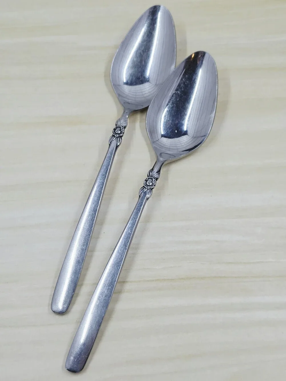 Ekco Bellisima Grand Prix Silverware 12 Pieces Spoons Single Flower Stainless